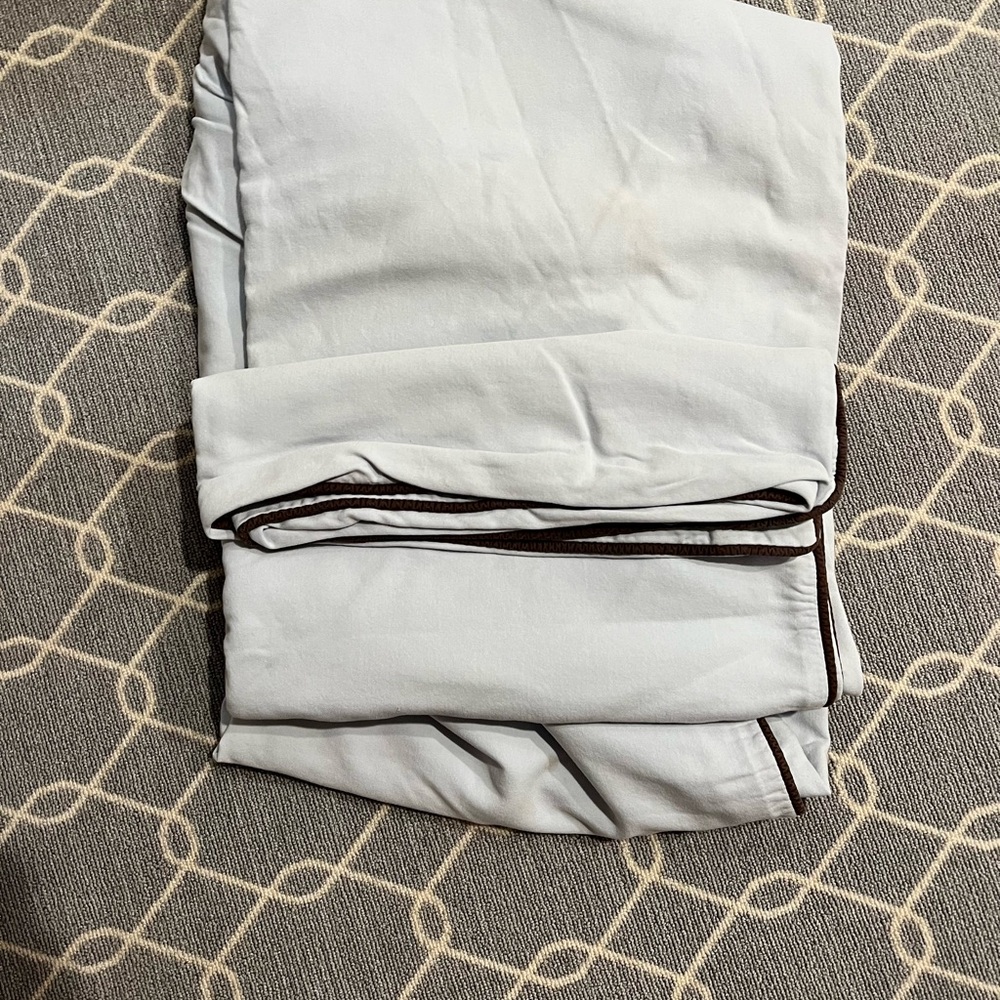 Restoration hardware light blue 2 duvet covers for twin 3window and pillow